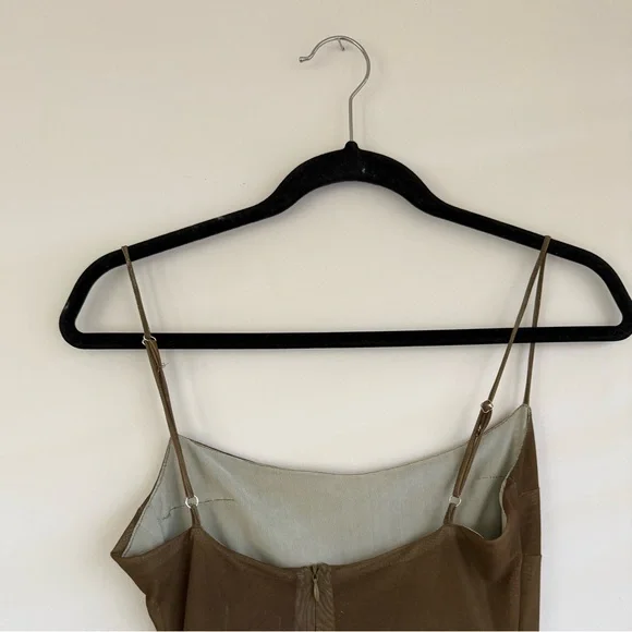 Superdown Jocelyn Butterfly Maxi Dress Brown Olive Butterfly Dress Small - Picture 12 of 15